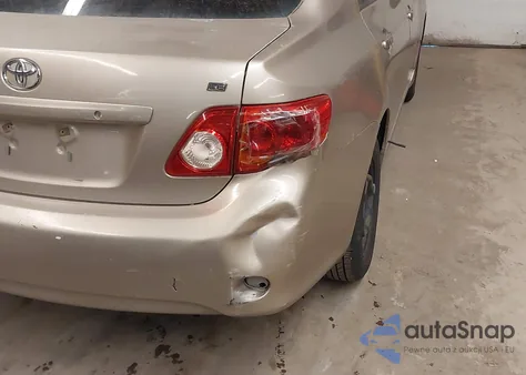 2010 Toyota Corolla Le z USA, uszkodzony, nr VIN 2T1BU4EE7AC337233